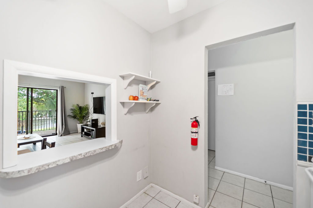 enterance-ignite-transitional-housing-5.jpg